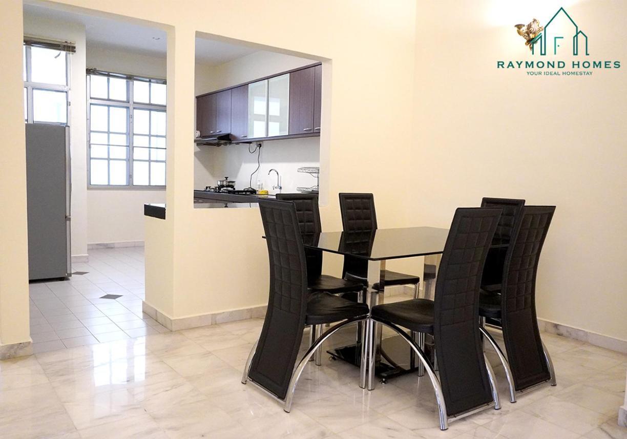 99 Kelawei Apartman George Town  Kültér fotó